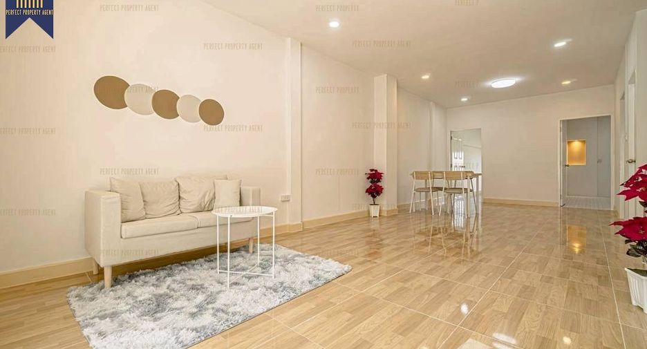 For sale 5 bedrooms townhouse in Bang Bua Thong, Nonthaburi