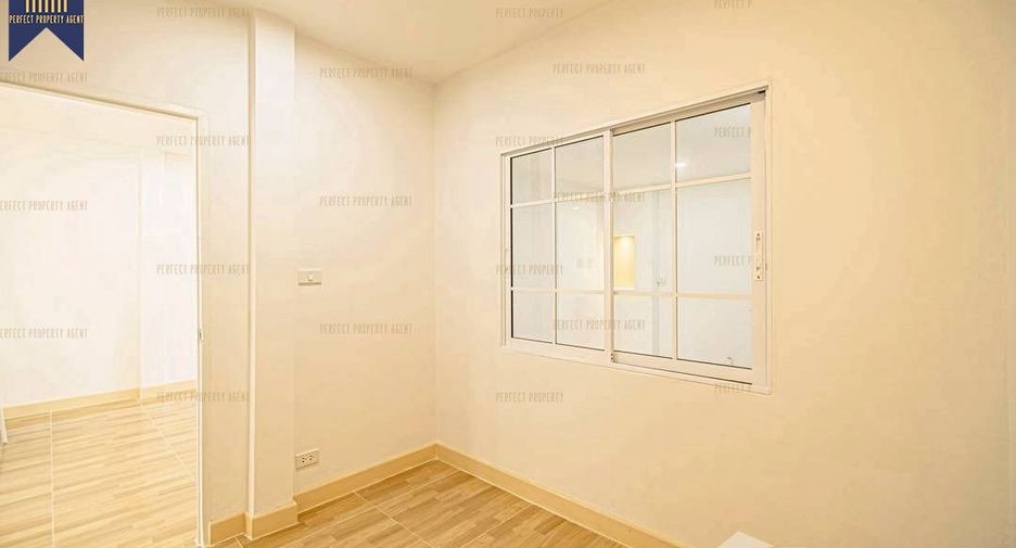 For sale 5 bedrooms townhouse in Bang Bua Thong, Nonthaburi
