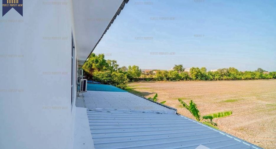 For sale 5 bedrooms townhouse in Bang Bua Thong, Nonthaburi
