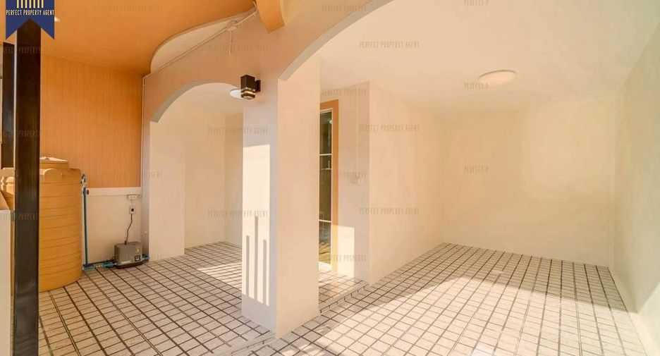 For sale 5 bedrooms townhouse in Bang Bua Thong, Nonthaburi