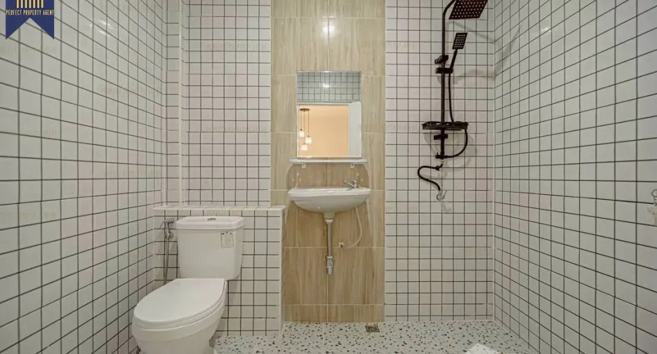 For sale 5 bedrooms townhouse in Bang Bua Thong, Nonthaburi