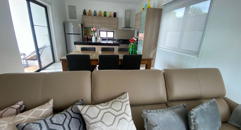 For sale 4 bedrooms villa in Mueang Phuket, Phuket