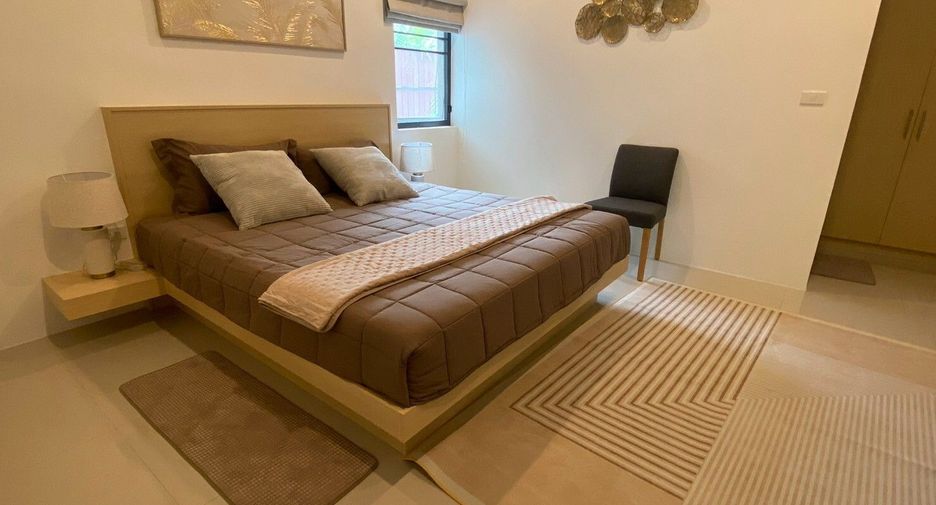 For sale 4 bedrooms villa in Mueang Phuket, Phuket