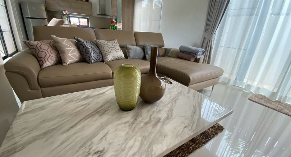 For sale 4 bedrooms villa in Mueang Phuket, Phuket