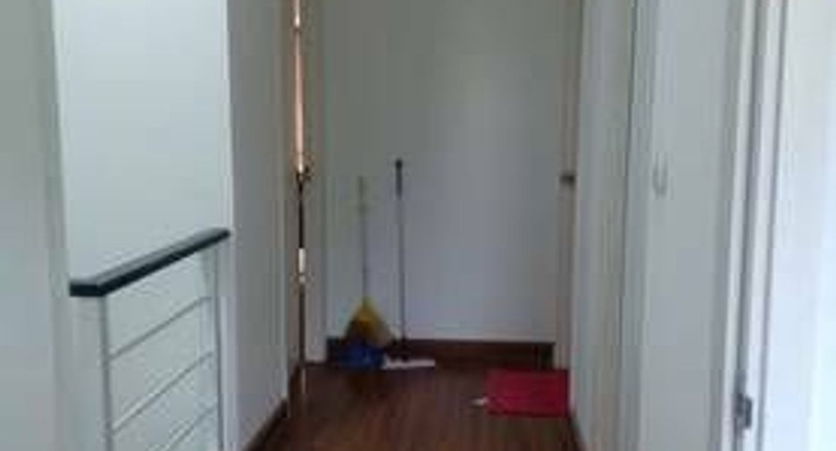 For sale 3 bedrooms townhouse in Bang Khun Thian, Bangkok
