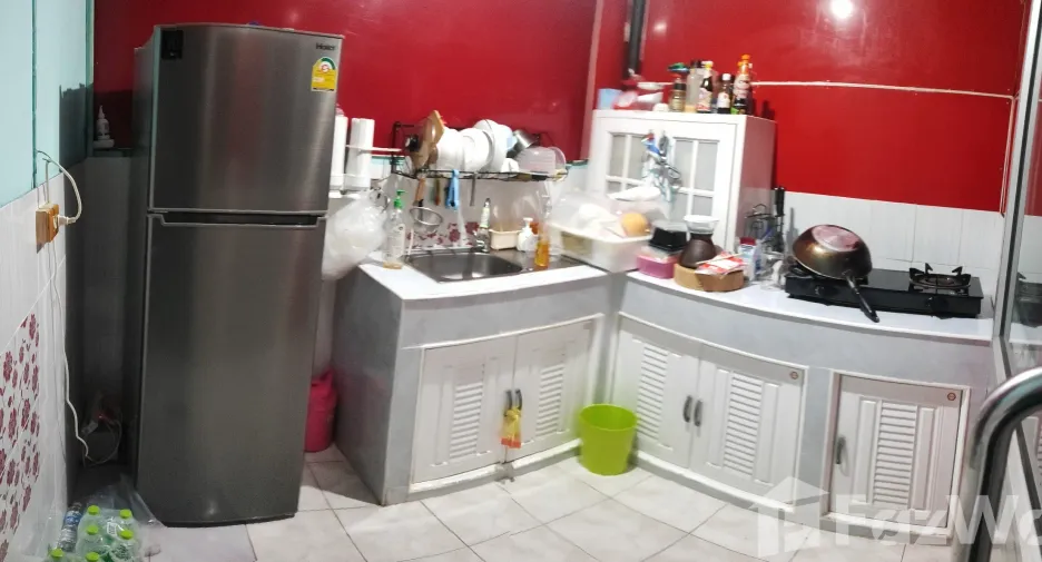 For sale 2 bedrooms townhouse in Mueang Pathum Thani, Pathum Thani