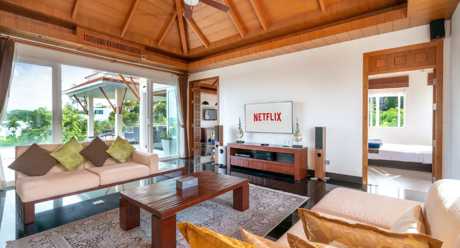 For rent 5 bedrooms villa in Mueang Phuket, Phuket