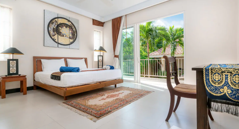 For rent 5 bedrooms villa in Mueang Phuket, Phuket