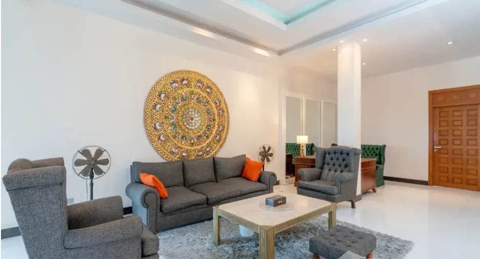 For rent 5 bedrooms villa in Mueang Phuket, Phuket