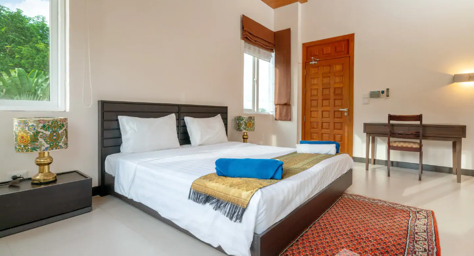 For rent 5 bedrooms villa in Mueang Phuket, Phuket