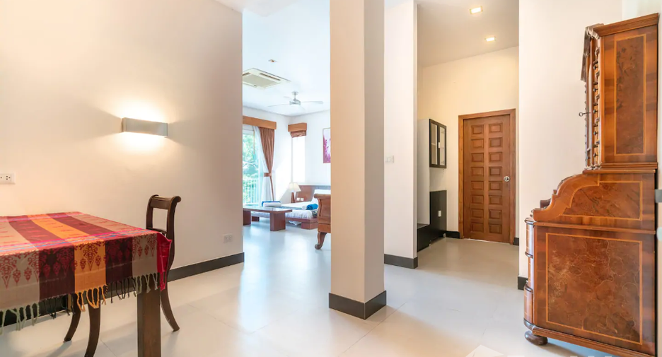 For rent 5 bedrooms villa in Mueang Phuket, Phuket