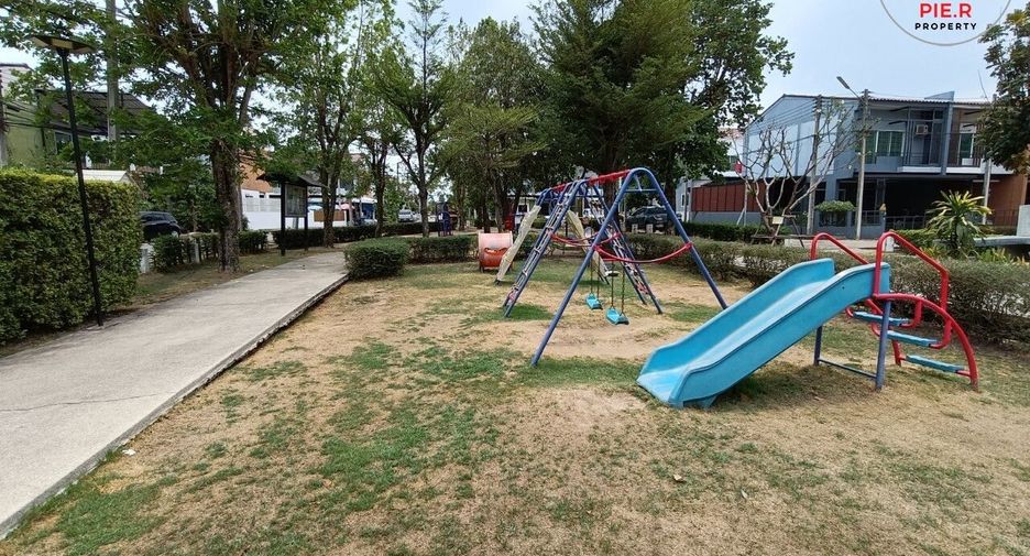 For sale 3 bedrooms townhouse in Lam Luk Ka, Pathum Thani