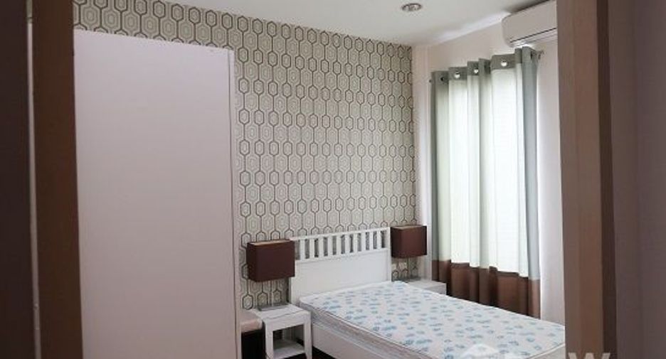 For sale 3 bedrooms townhouse in Mueang Samut Prakan, Samut Prakan