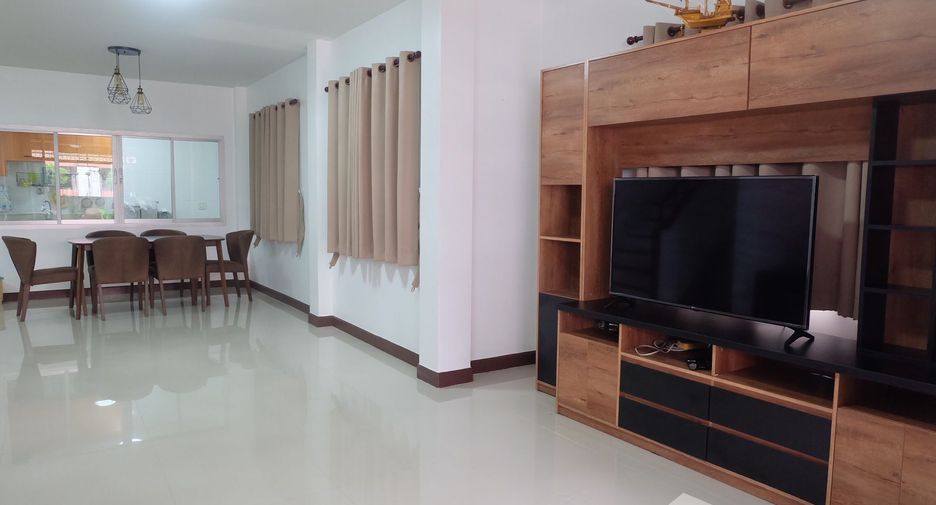 For rent 3 bedrooms house in Mueang Phuket, Phuket