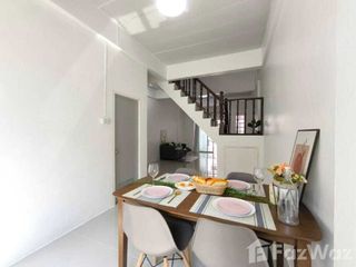 Casa adosada en venta de 3 habitaciones en Sai Mai, Bangkok
