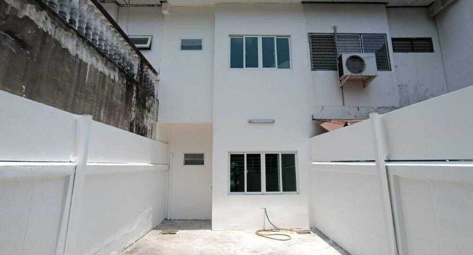 Reihenhaus zum Kauf mit 3 Zimmer in Sai Mai, Bangkok