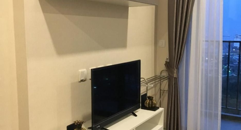 For sale 1 bed condo in Si Racha, Chonburi