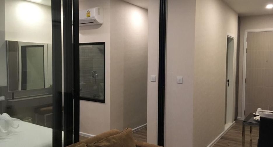 For sale 1 bed condo in Si Racha, Chonburi