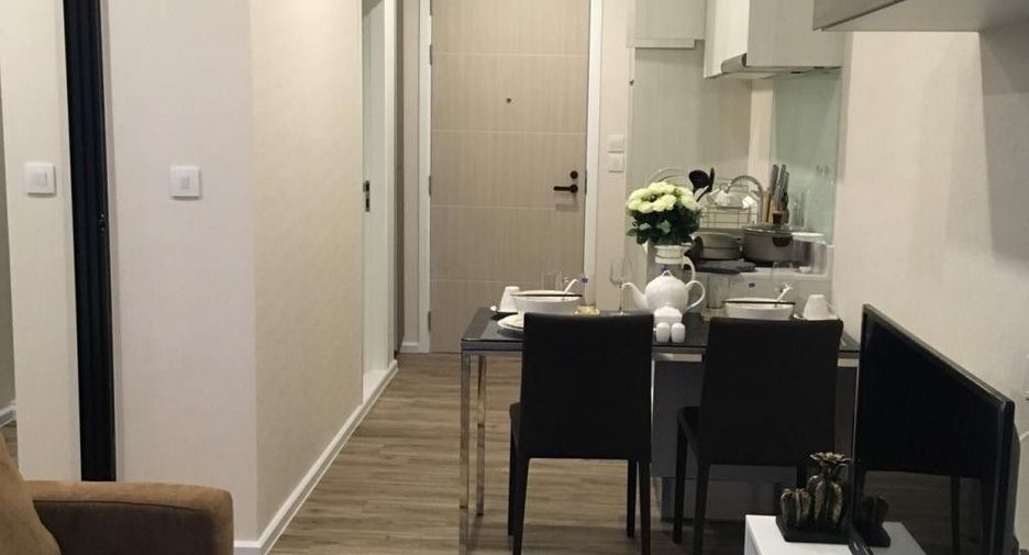 For sale 1 bed condo in Si Racha, Chonburi