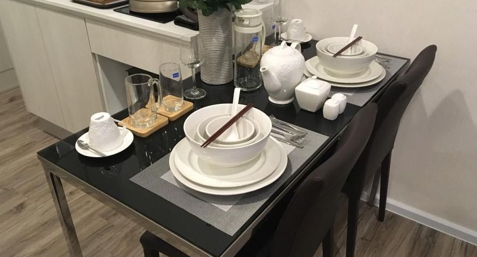 For sale 1 bed condo in Si Racha, Chonburi
