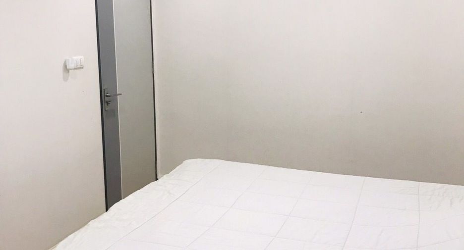 For sale 3 bedrooms townhouse in Wang Thonglang, Bangkok