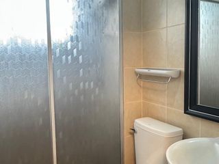 À vendre studio condo à Huai Khwang, Bangkok