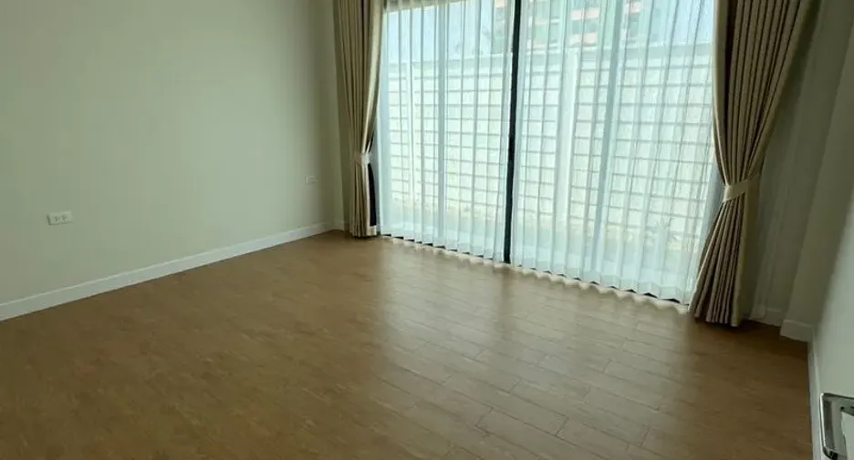 For rent 4 bedrooms house in Mueang Samut Sakhon, Samut Sakhon