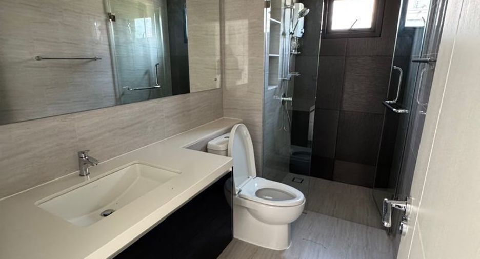 Casa en alquiler de 4 habitaciones en Mueang Samut Sakhon, Samut Sakhon