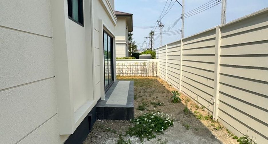 For rent 4 ベッドルーム house in Mueang Samut Sakhon, Samut Sakhon