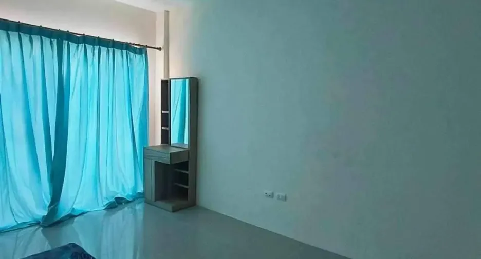Local comercial en alquiler de 4 habitaciones en Kathu, Phuket