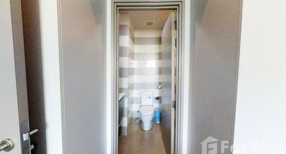 For rent and for sale 1 bed condo in Watthana, Bangkok