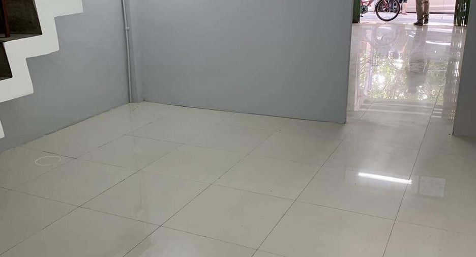 For rent and for sale retail Space in Bangkok Noi, Bangkok