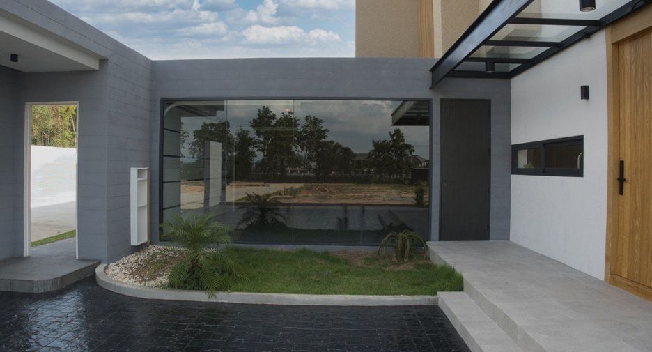 Villa en venta de 4 habitaciones en Bang Lamung, Chonburi