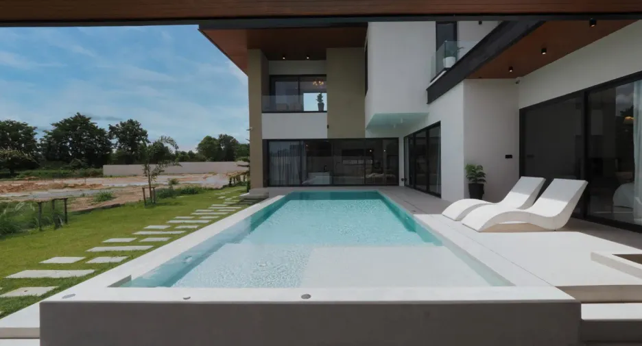 Villa en venta de 4 habitaciones en Bang Lamung, Chonburi