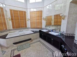 For sale 3 bedrooms house in Prawet, Bangkok