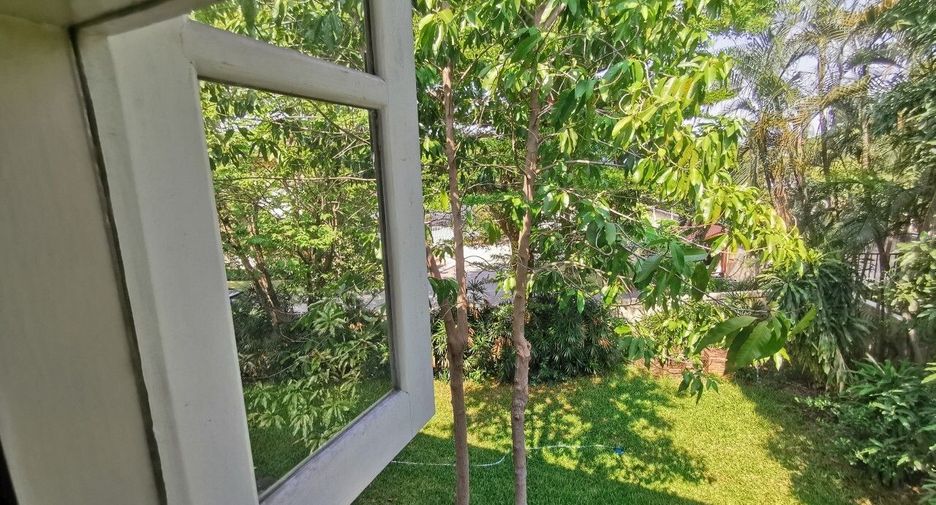 For sale 3 bedrooms house in Prawet, Bangkok