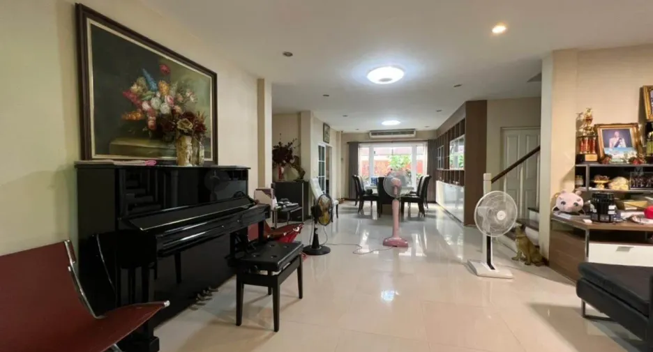 For sale 4 bedrooms house in Bueng Kum, Bangkok
