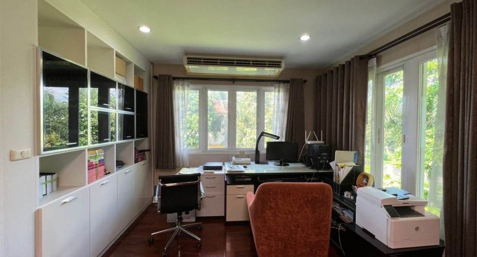 For sale 4 bedrooms house in Bueng Kum, Bangkok