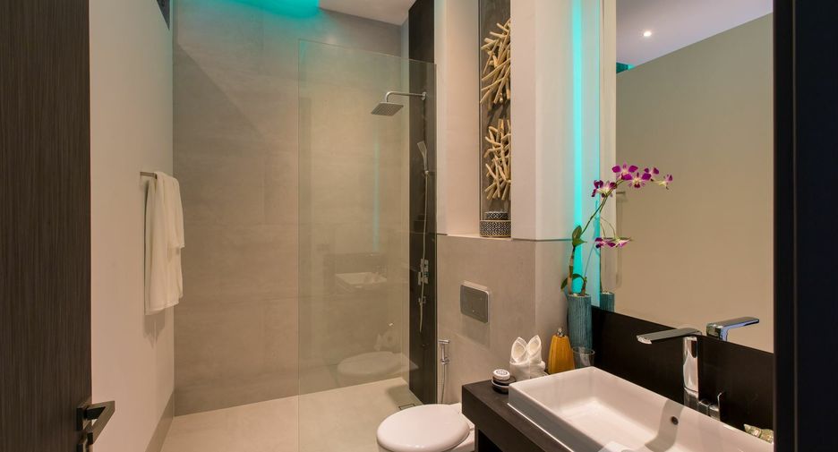 For sale 5 bedrooms villa in Mueang Phuket, Phuket