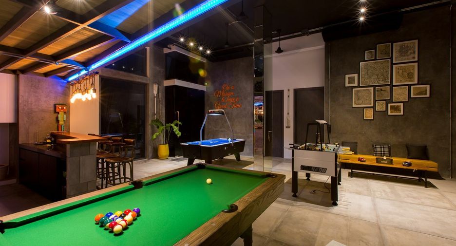 For sale 5 bedrooms villa in Mueang Phuket, Phuket