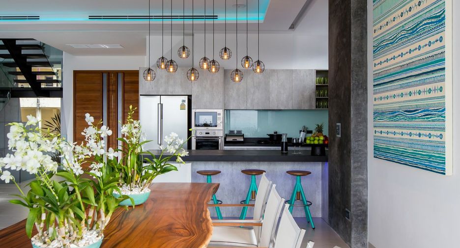 For sale 5 bedrooms villa in Mueang Phuket, Phuket