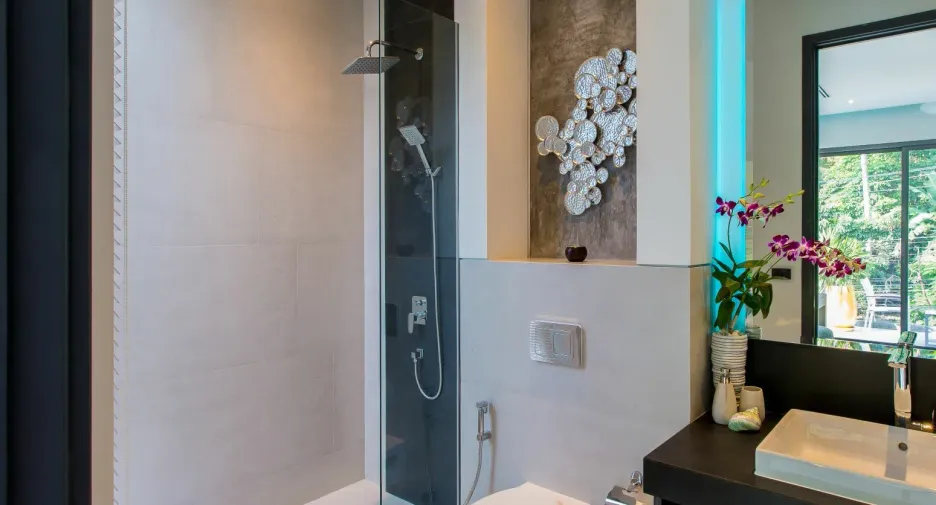 For sale 5 bedrooms villa in Mueang Phuket, Phuket