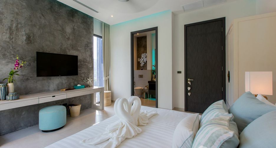 For sale 5 bedrooms villa in Mueang Phuket, Phuket