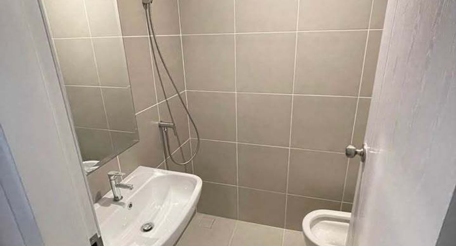 For rent 3 bedrooms townhouse in Thalang, Phuket