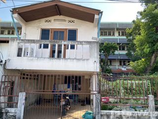 For sale 2 ベッドルーム townhouse in Saphan Sung, Bangkok