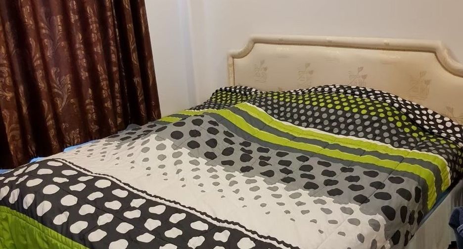 For sale 4 bedrooms house in Khlong Sam Wa, Bangkok