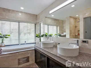 For sale 5 bedrooms house in Ban Bueng, Chonburi