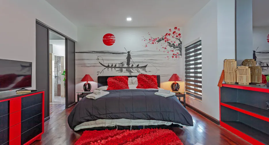 For sale 5 ベッドルーム house in Ban Bueng, Chonburi
