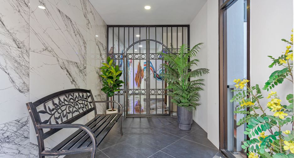 For sale 5 ベッドルーム house in Ban Bueng, Chonburi