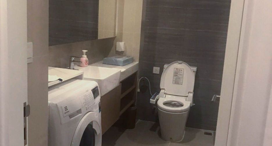 For sale 1 bed condo in Si Racha, Chonburi